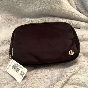 Lululemon 1L Velour Belt Bag